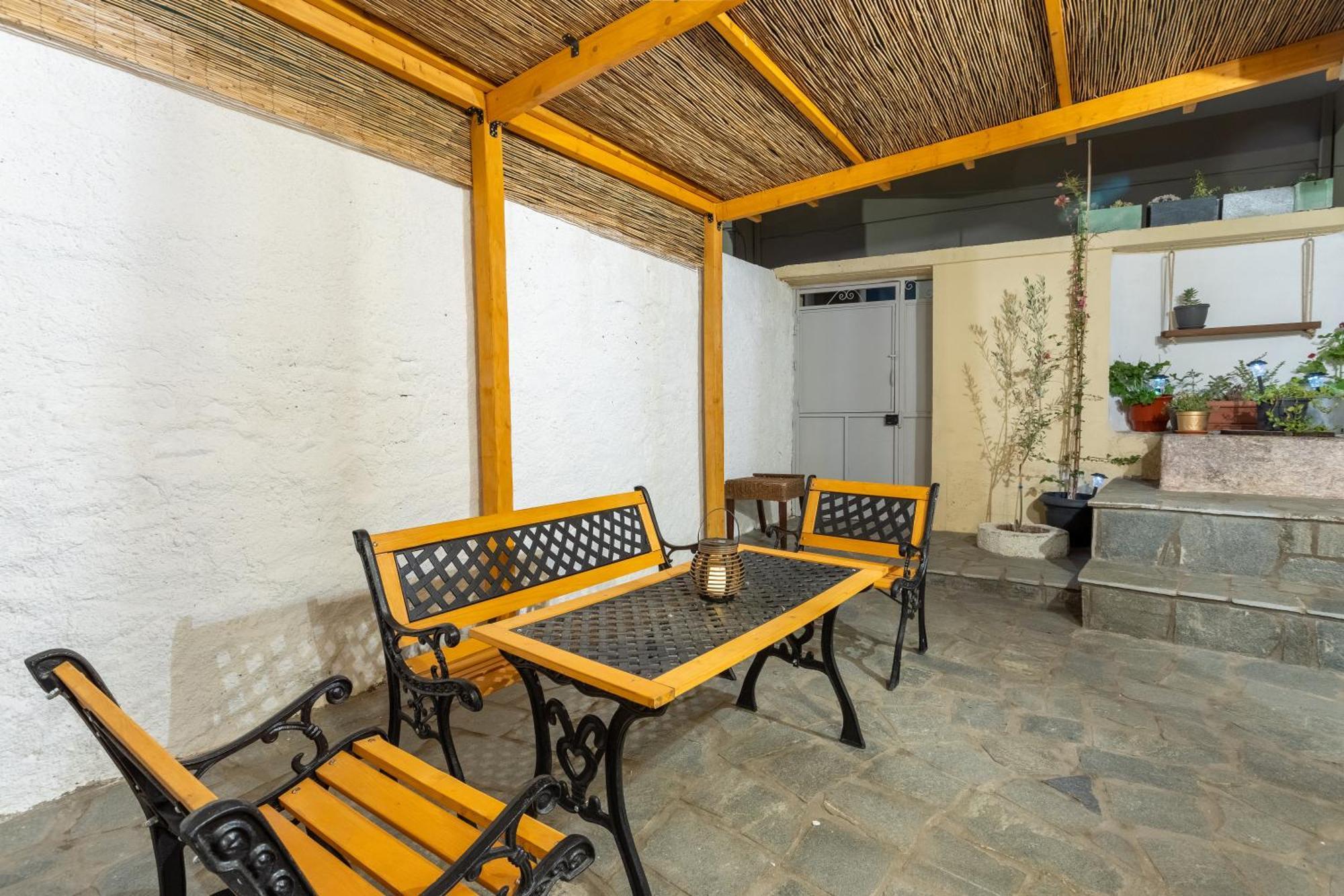 Spacious Home With Yard, Mytilene Lesvos 外观 照片
